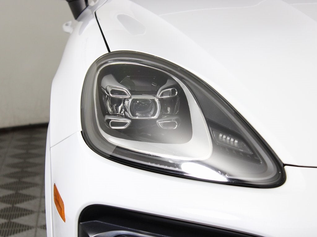 2023 Porsche Cayenne Base