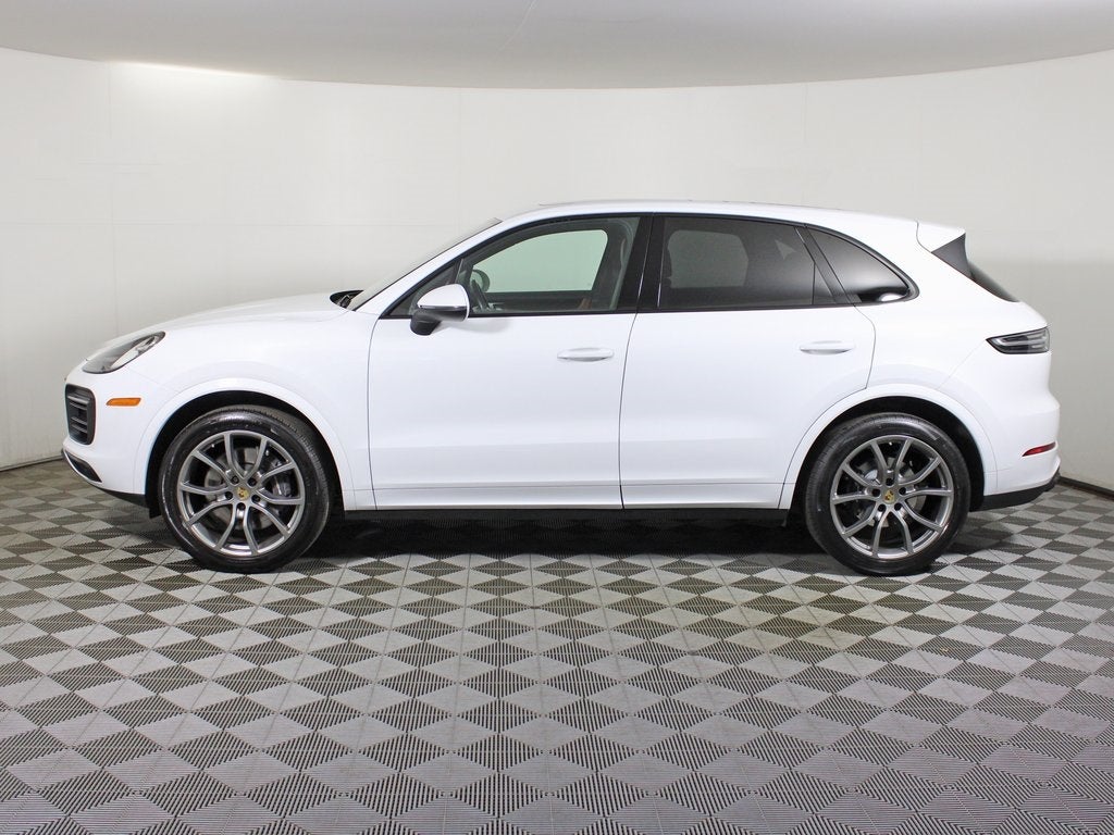 2023 Porsche Cayenne Base