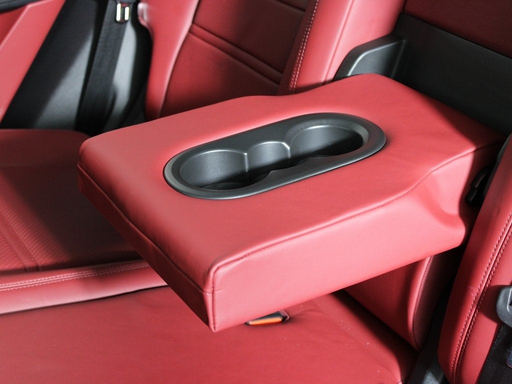 2023 Porsche Cayenne Base