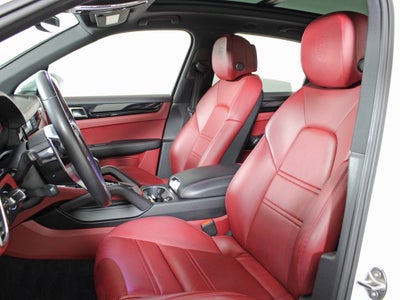 2023 Porsche Cayenne Base