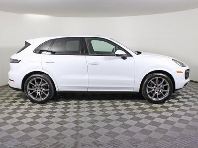 2023 Porsche Cayenne Base
