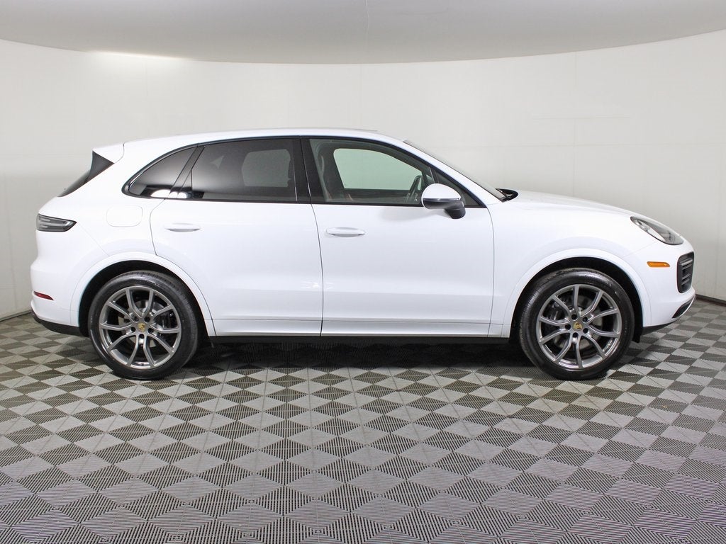 2023 Porsche Cayenne Base