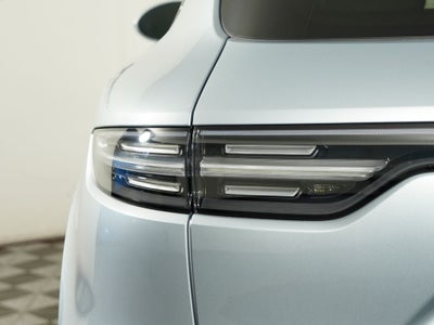 2023 Porsche Cayenne Base