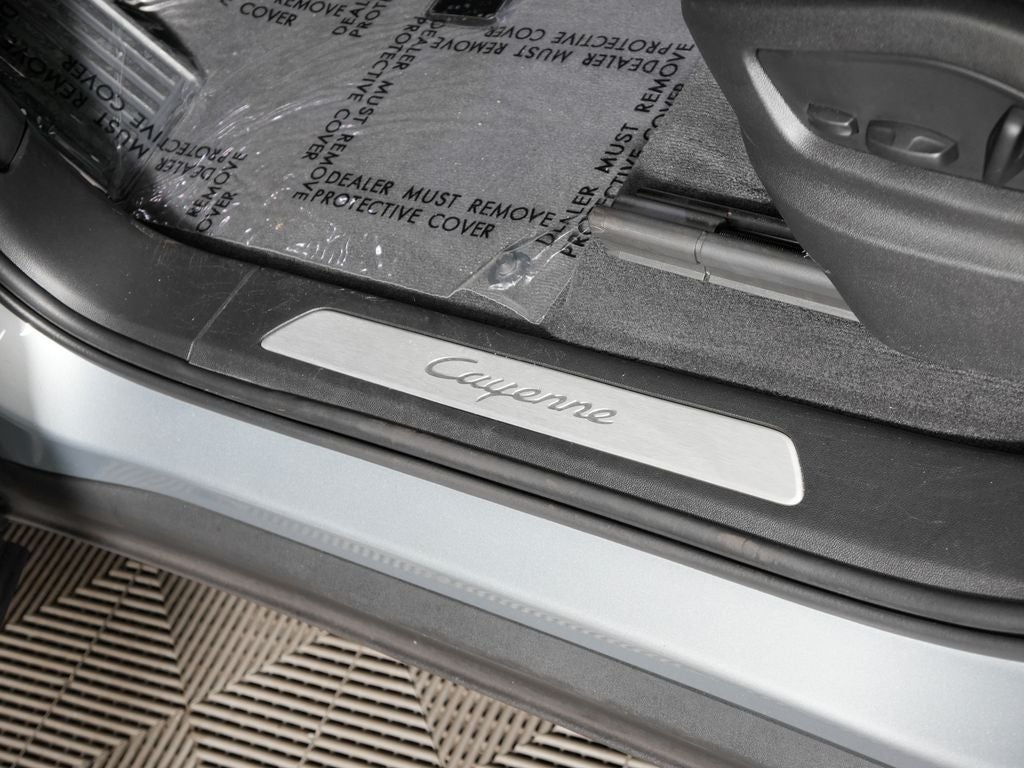 2023 Porsche Cayenne Base