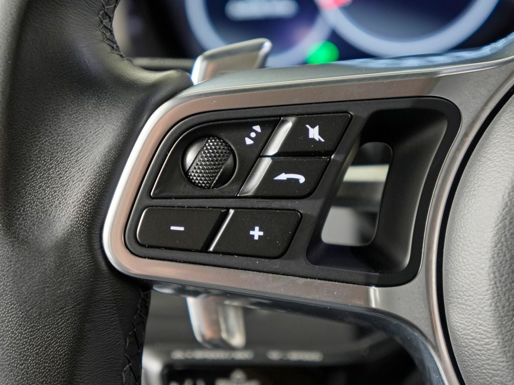 2023 Porsche Cayenne Base