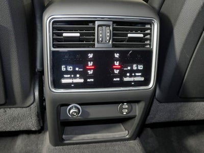 2023 Porsche Cayenne Base