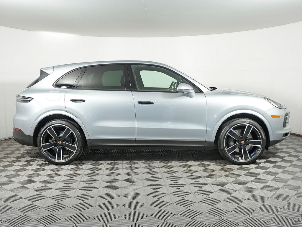 2023 Porsche Cayenne Base
