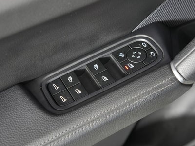 2023 Porsche Cayenne Base