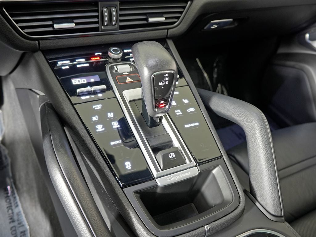 2023 Porsche Cayenne Base