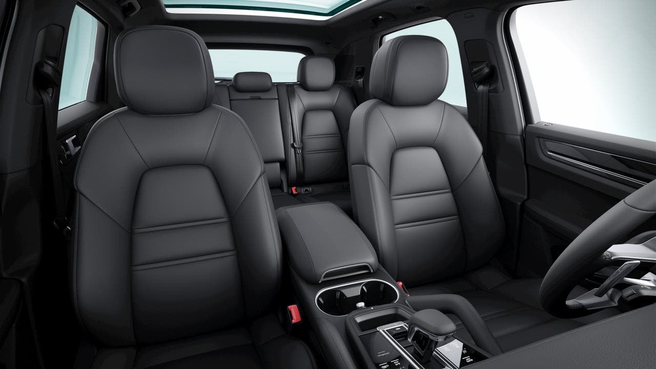 2023 Porsche Cayenne Base