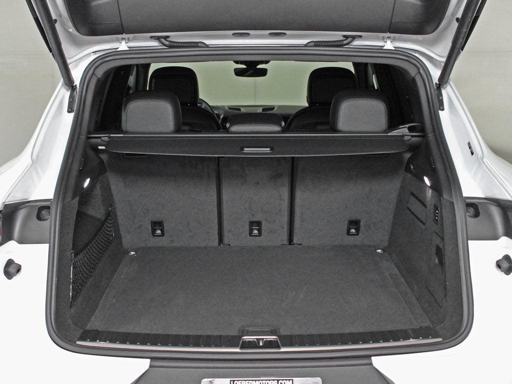 2025 Porsche Cayenne Base