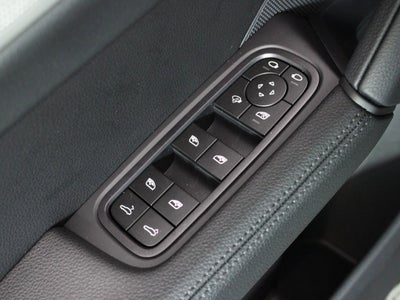 2025 Porsche Cayenne Base