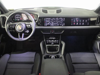 2025 Porsche Cayenne Base