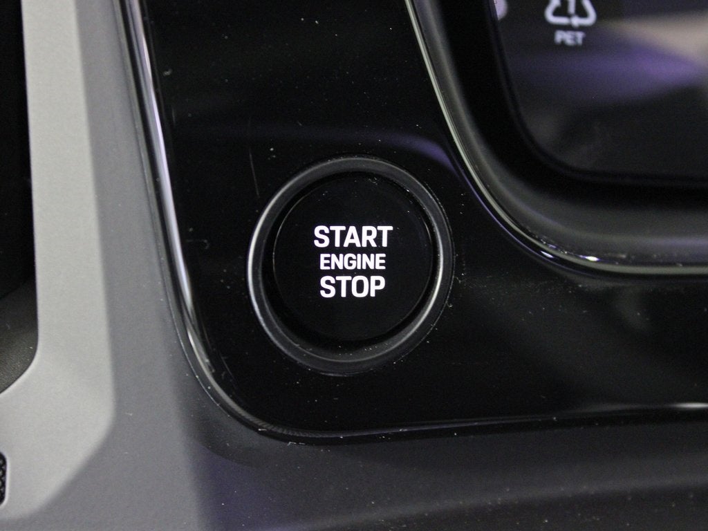 2025 Porsche Cayenne Base