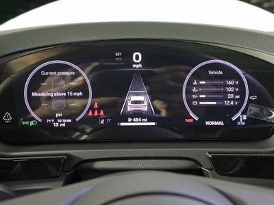 2025 Porsche Cayenne Base