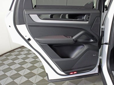 2025 Porsche Cayenne Base