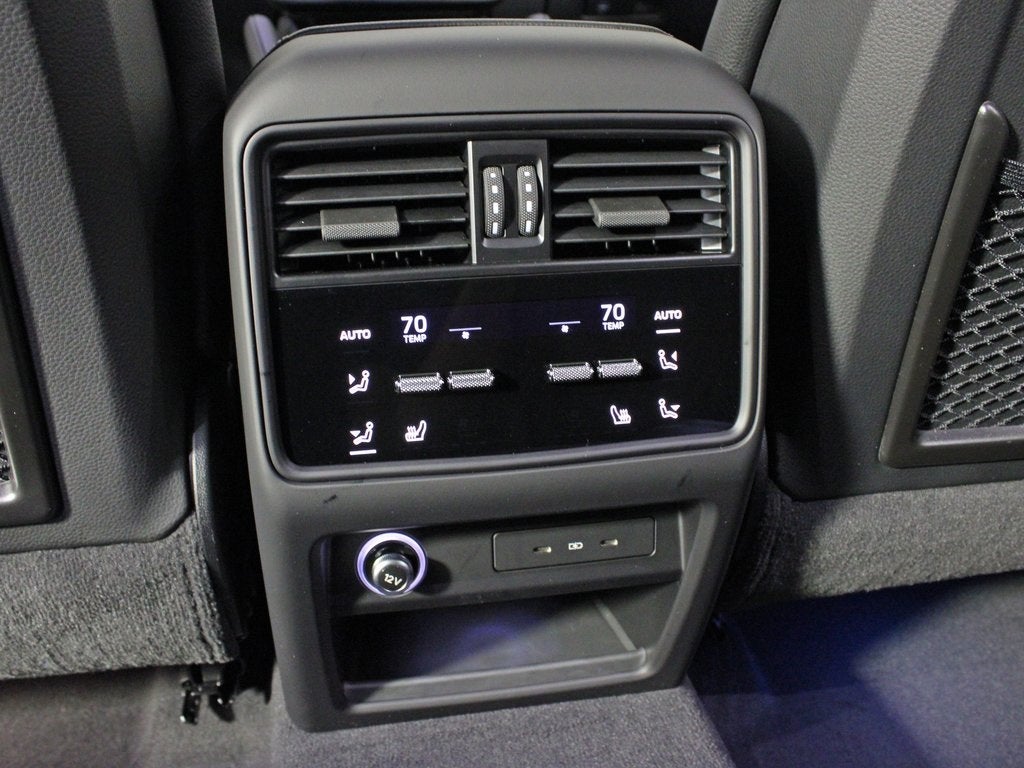 2025 Porsche Cayenne Base