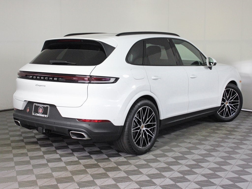 2025 Porsche Cayenne Base