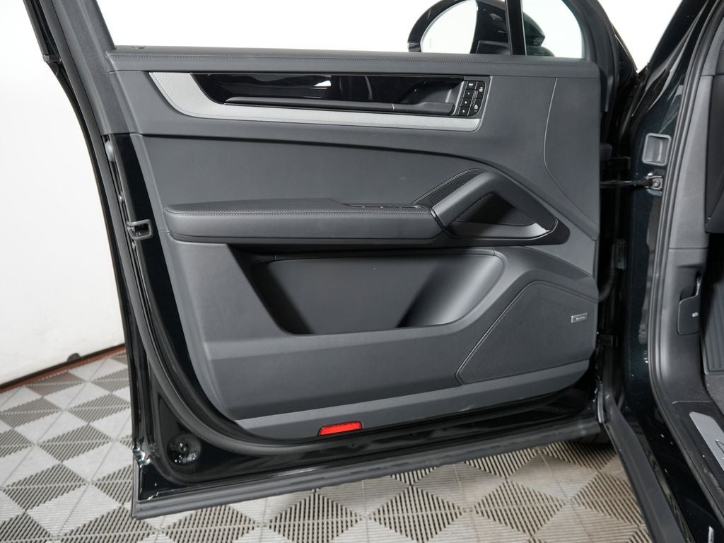 2026 Porsche Cayenne Base