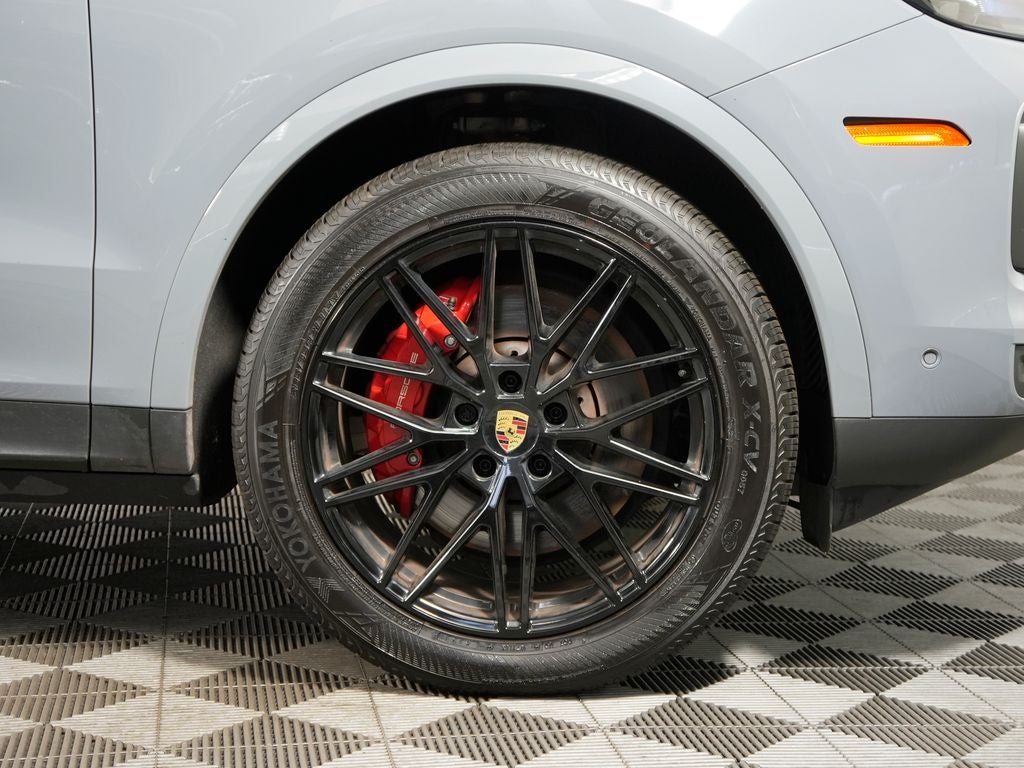 2024 Porsche Cayenne Base