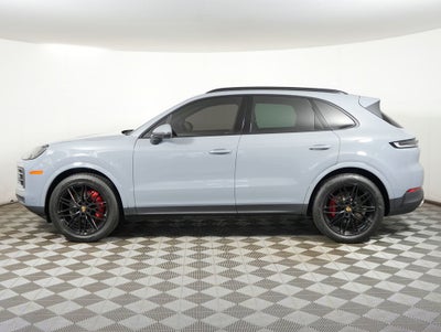 2024 Porsche Cayenne Base