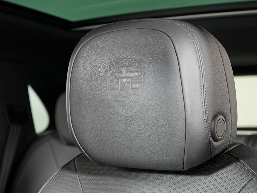 2024 Porsche Cayenne Base