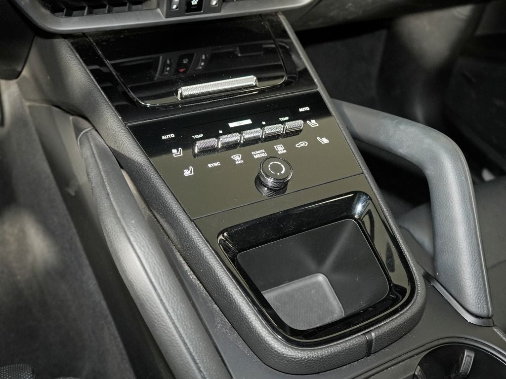 2024 Porsche Cayenne Base