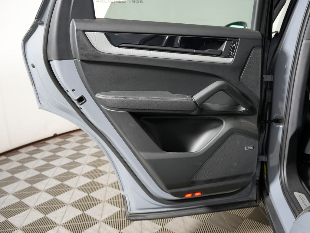 2024 Porsche Cayenne Base