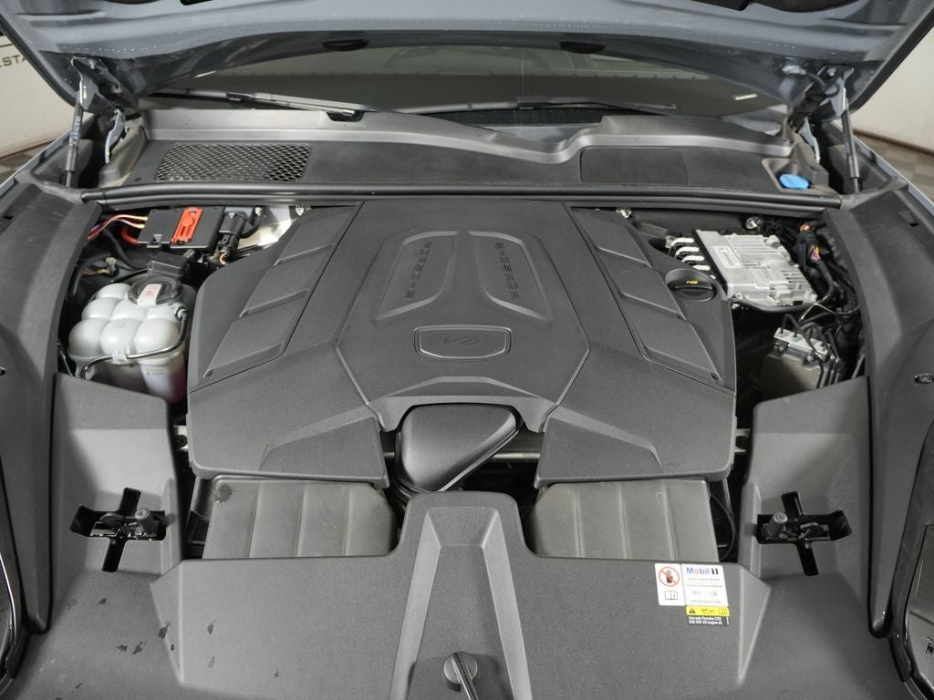 2024 Porsche Cayenne Base
