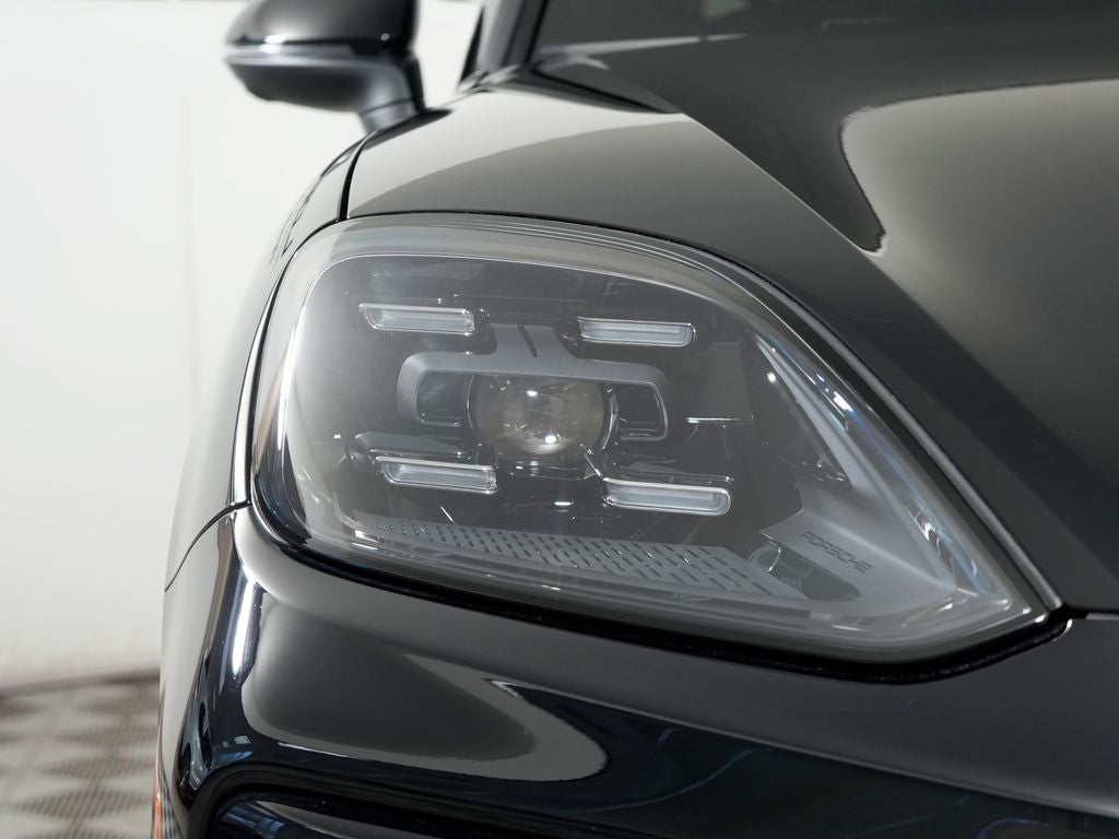 2024 Porsche Cayenne Base