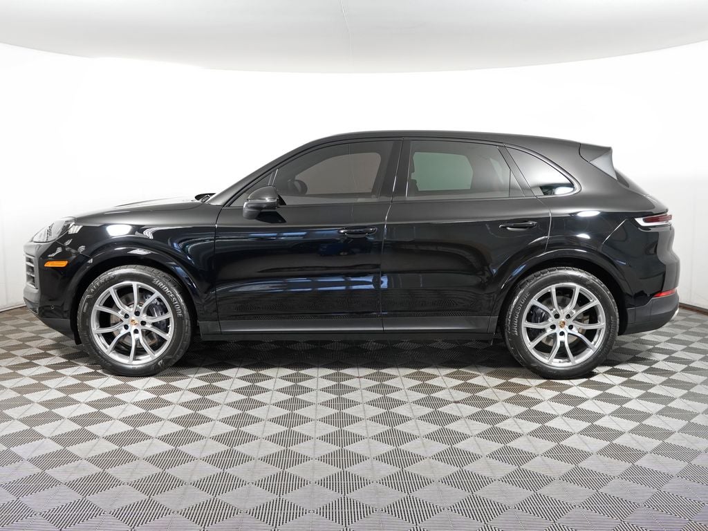 2024 Porsche Cayenne Base