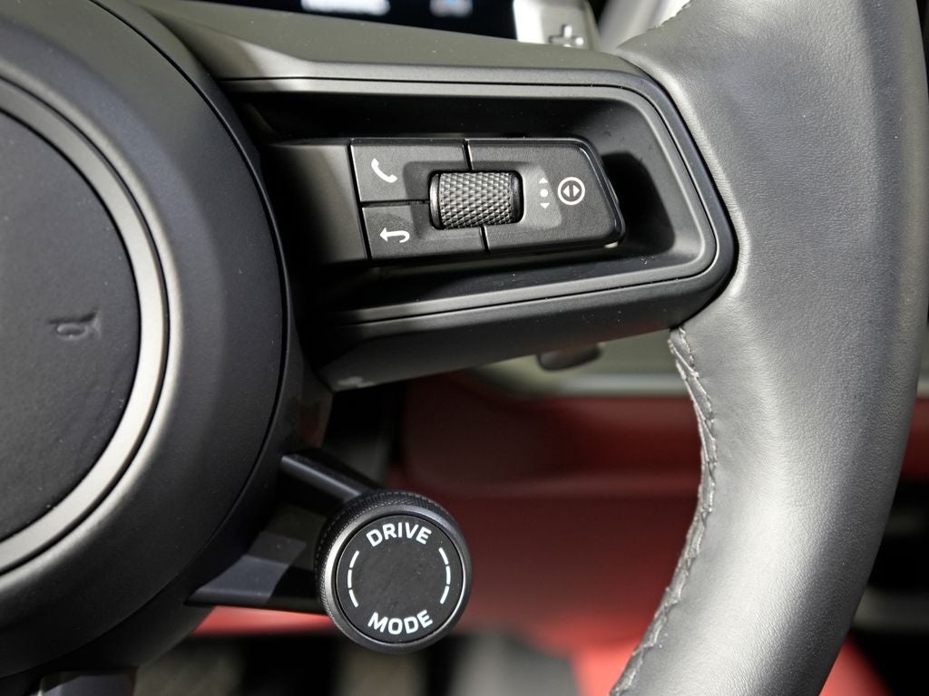 2024 Porsche Cayenne Base