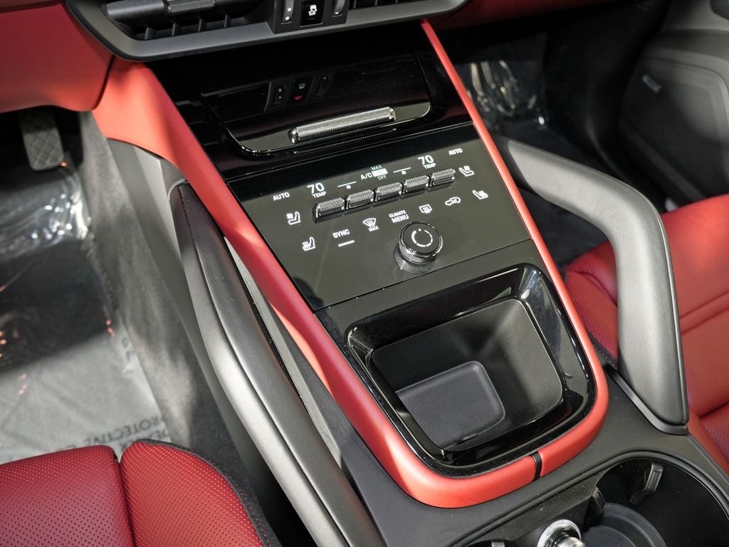 2024 Porsche Cayenne Base