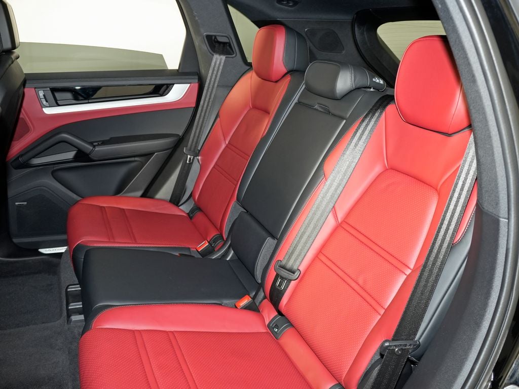 2024 Porsche Cayenne Base