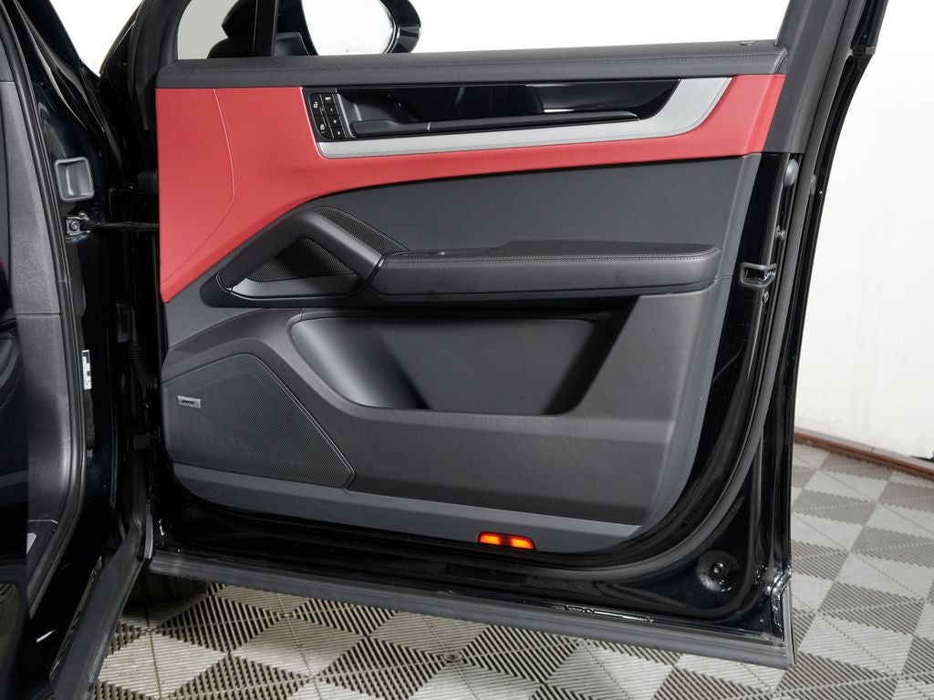 2024 Porsche Cayenne Base