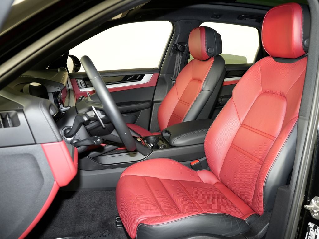 2024 Porsche Cayenne Base