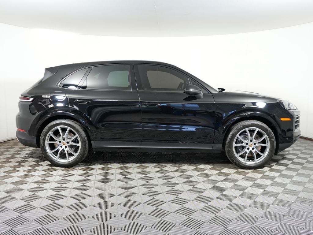 2024 Porsche Cayenne Base