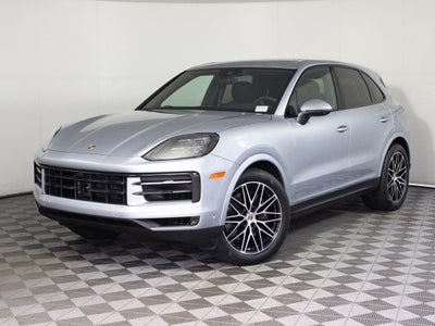 2025 Porsche Cayenne Base