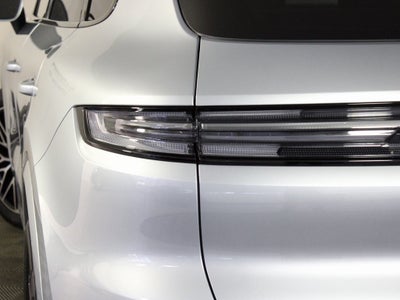 2025 Porsche Cayenne Base