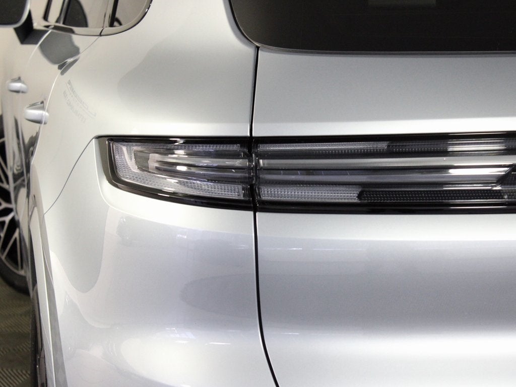 2025 Porsche Cayenne Base