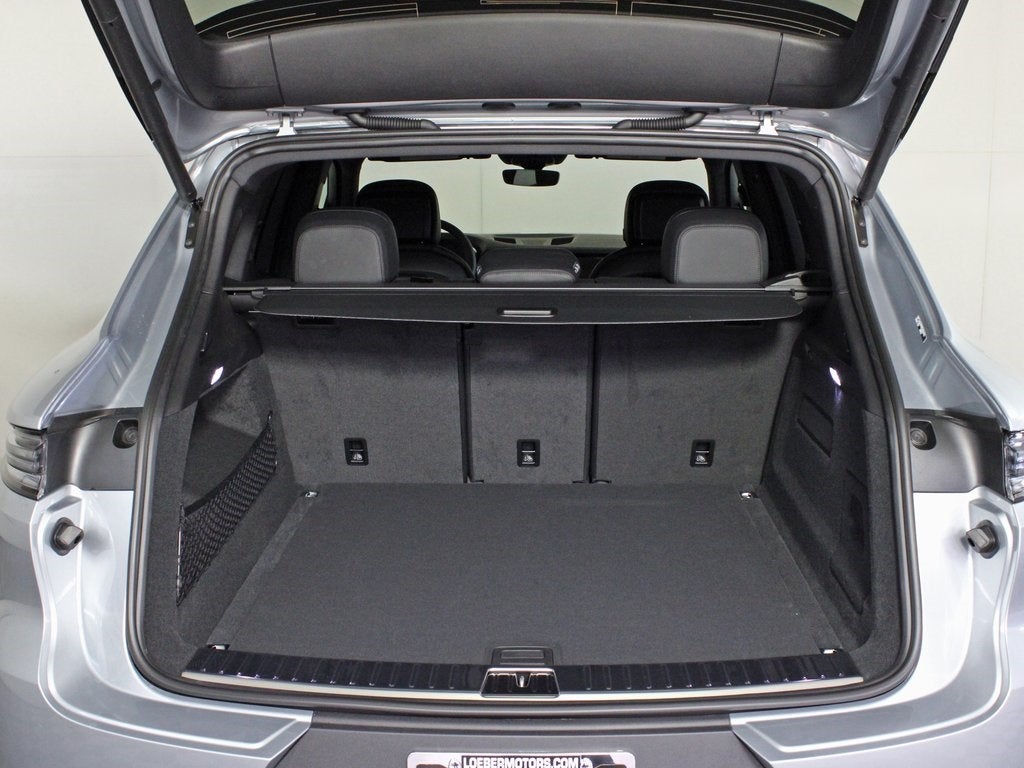 2025 Porsche Cayenne Base