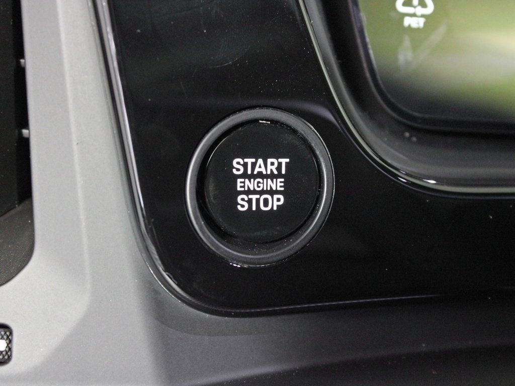 2025 Porsche Cayenne Base