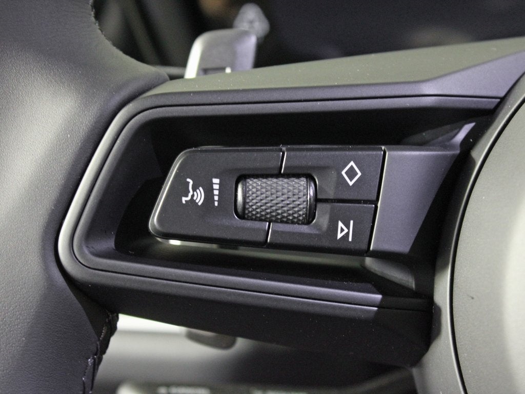 2025 Porsche Cayenne Base