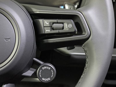 2025 Porsche Cayenne Base