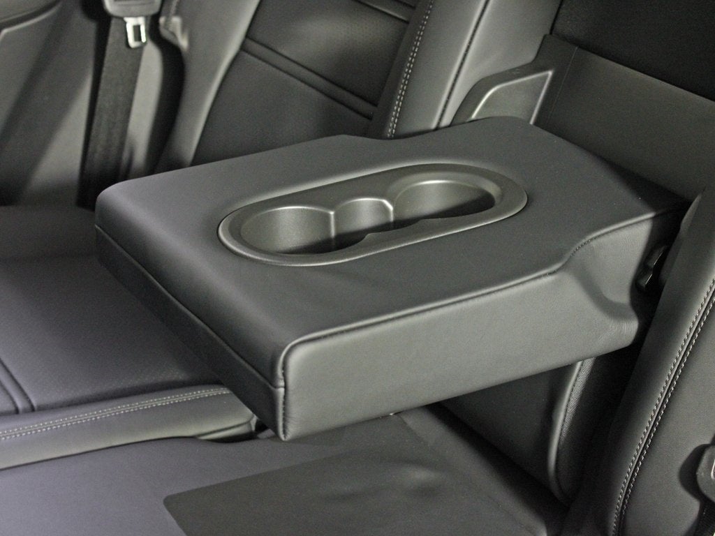 2025 Porsche Cayenne Base