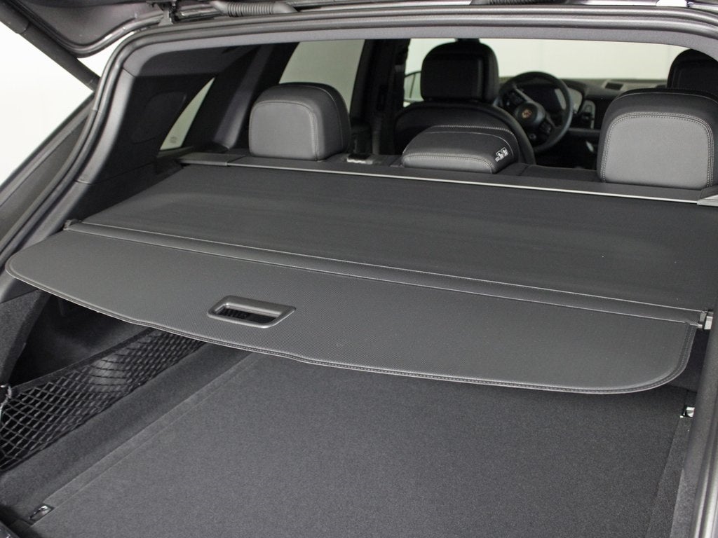 2025 Porsche Cayenne Base