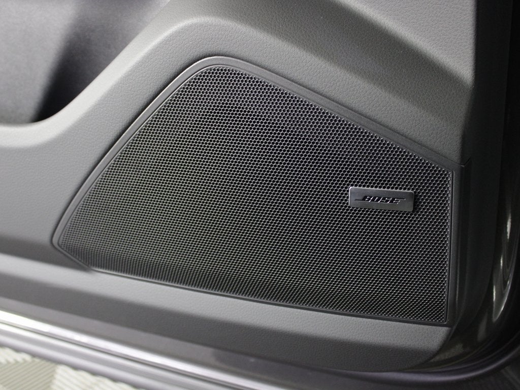 2025 Porsche Cayenne Base