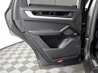 2025 Porsche Cayenne Base