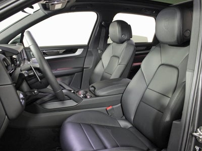 2025 Porsche Cayenne Base