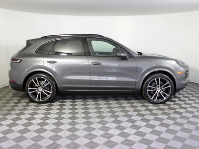 2025 Porsche Cayenne Base